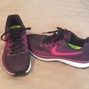 Nike Zoom running or walking